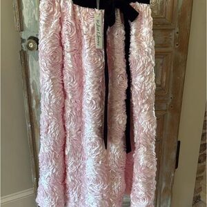 NWT For Love & Lemons Nicolette Midi Pink Floral Textured Skirt size Large